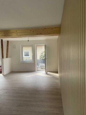 Wie NEUBAU - Alles ist energetisch und aufwendig saniert. Wärmepumpe, Photovoltaikanlage  mit Speich