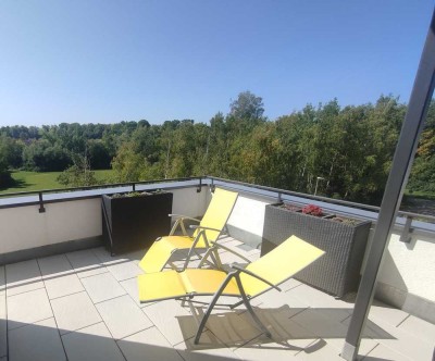 Neuwertiges Luxus-Penthouse mit Parkblick - exklusive Ausstattung, barrierefrei & 2 XL TG-Plätze