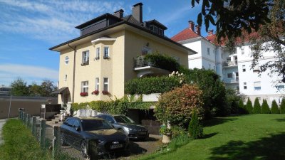 Wohnen in der Stadtvilla! Charmante Altbauwohnung mit großer Terrasse im Zentrum der Bezirkshauptstadt Kirchdorf/Krems