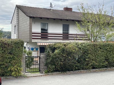 Doppelhaushälfte mit Garage in Passau-Neustft längerfristig zu vermieten