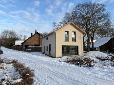 Neubau: Architektenhaus in Feldrandlage