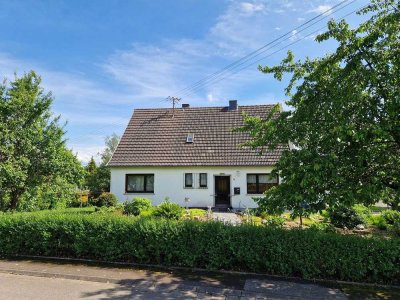 Gepflegte Doppelhaushälfte in schöner Wohnlage in Mastershausen