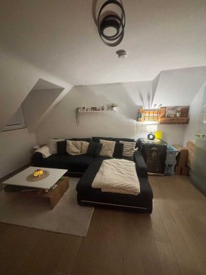 Sanierte 3-Zimmer Dachgeschosswohnung in Gladbach