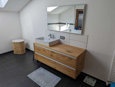 Vermiete 2-Zimmer-Wohnung 85 m² Teilmöbliert in Ortenburg