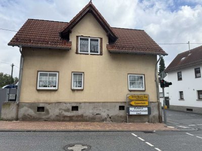 Geräumiges 7,5-Zimmer-Haus in Kelkheim (Taunus)