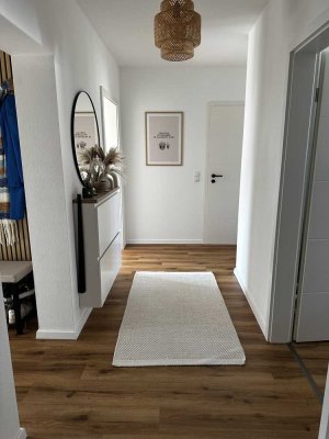Helle, renovierte 3-Zimmer Wohnung (mit Balkon)