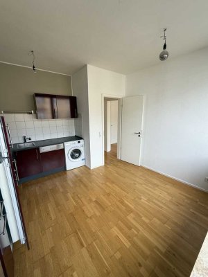Ideal für WG - Gründer: Möblierte Wohnung am Marktplatz - Fußläufig zur UNI Mannheim !!!