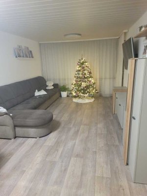 Helle 4 Zimmer-Wohnung mit Balkon im 1. OG in Reutlingen