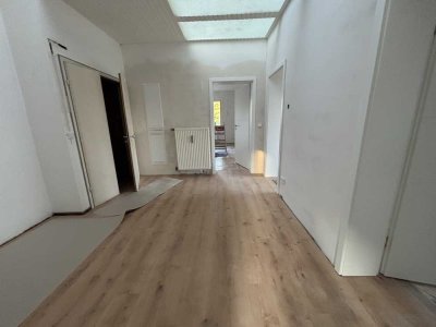 Geschmackvolle 3,5-Raum-Wohnung mit gehobener Innenausstattung mit Balkon in Bergheim