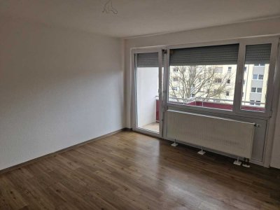 Schöne 3-Zimmerwohnung mit Balkon u. Garage in Gaggenau