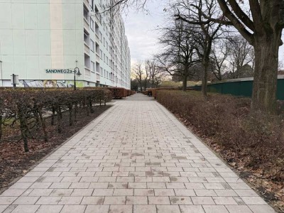 Gut geschnittene 2-Zimmer-Wohnung | Aufzug | Balkon | Frei