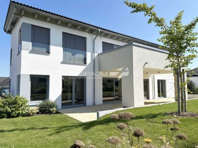 FREIRAUM4 +++ Exklusives Zweifamilienhaus in sonniger Lage von Prichsenstadt!