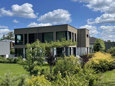 Exklusives Einfamilienhaus am Waldrand