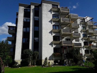 2,5 Zimmer Wohnung mit ruhigem Balkon