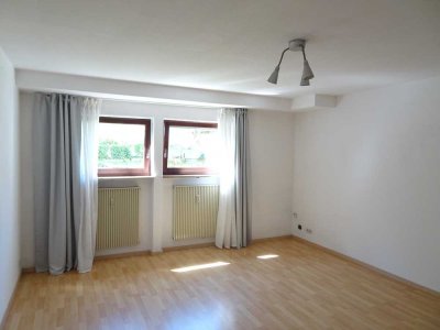 Ideal für Wochenendheimfahrer 2-Zimmer-Wohnung im Souterrain in Herzogenaurach-Nähe Schulzentrum-S