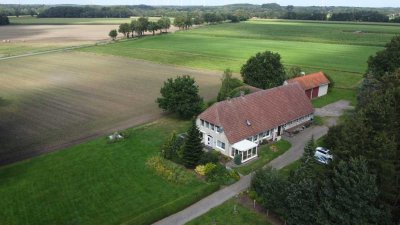 Idyllisch gelegener Resthof zwischen Bremen und Oldenburg