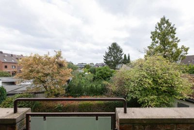 Sofort frei! Neu renoviert! Attraktive und gepflegte ETW im 1. OG mit Balkon und Garage