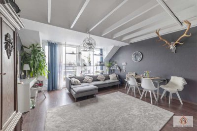 Lichtdurchflutete Dachgeschosswohnung mit Balkon und Stellplatz