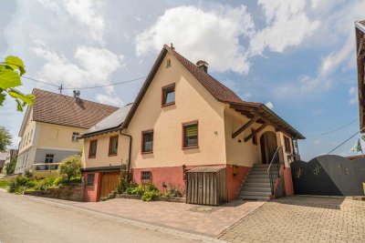 Modernes Einfamilienhaus mit Traumgrundstück & großzügigem Nebengebäude