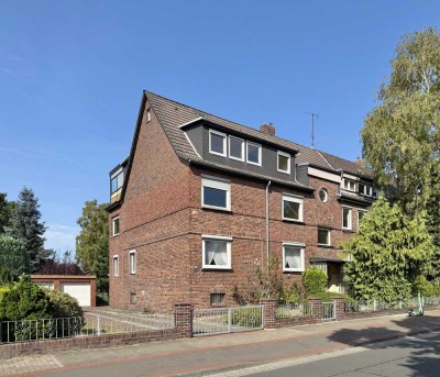 Solides 3-Familien-/Mehrgenerationenhaus mit schönem Garten oder Bauplatz in zentraler Lage