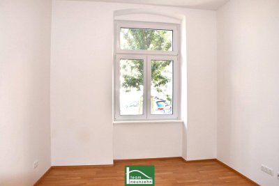Begehrte, sanierte 2-Zimmer-Wohnung mit separater Küche im generalsaniertem Altbau - sofort beziehbar