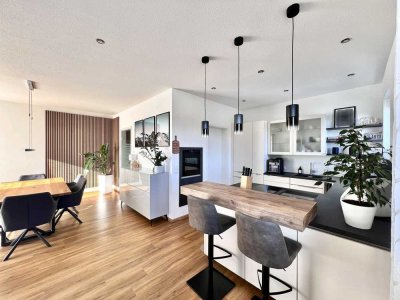 TOP-Exklusiv & modern! 3,5 Zimmer-Maisonettewohnung mit Einbauküche und 2 TG-Stellplätzen!
