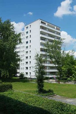 Schöne Wohnung im Herzen von Bergerhausen mit 2 Kaltmieten frei!