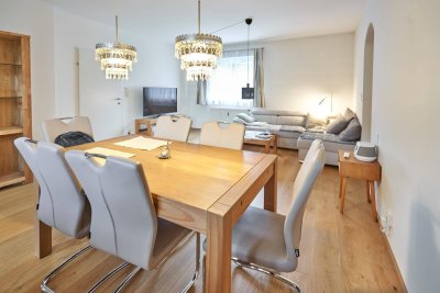 Modernes Wohnen mit herrlichem Eigengarten! Liebevoll sanierte 2 Zimmer Wohnung mit Straßenbahnanbindung