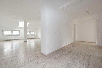 Wunderschöne 3-Zimmer-Wohnung im DG mit Garage in Leipzig Zentrum I Klimaanlage