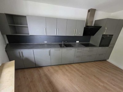 Erstbezug nach Sanierung mit Einbauküche: Schöne 3-Zimmer-Wohnung in Lengede