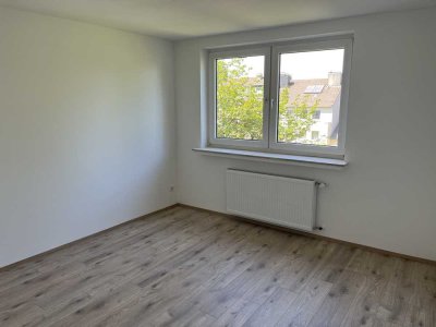 Sanierte 2-Zimmer Wohnung mit Balkon