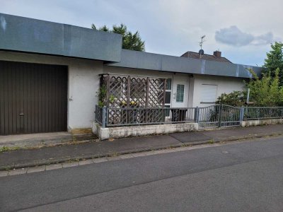 Geräumiges,  7-Raum-Einfamilienhaus mit Extra Wohnung in Büdingen