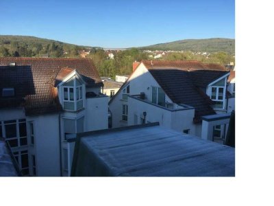 Traumhafte 3 Zimmer, Luxusküche, 2 Bäder, 4 Terrassen-Maisonette mit Traumblick und 3 Pkw-Garagenpl.