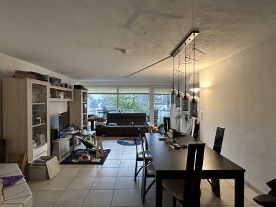 DG-Wohnung mit drei Zimmern sowie Balkon, EBK und Einbauschrank in Hilden