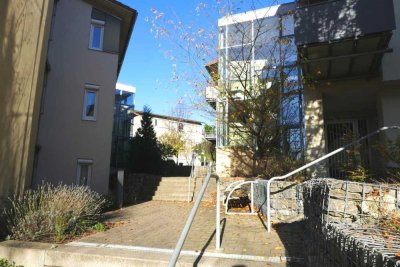 Sonnige 2-Zimmer-Wohnung im "Betreuten Wohnen" -  auch als Kapitalanlage sehr gut geeignet!