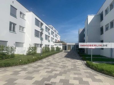 IMMOBERLIN.DE - Wunderbare Aussichten! Moderne Wohnung mit Balkon am Ruppiner See