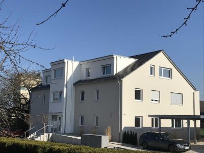 Geschmackvolle 3-Raum-DG-Wohnung mit gehobener Innenausstattung mit Dachterrasse und EBK in Bondorf