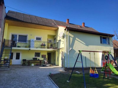 ++ Nähe S-Bahn + Ideal für 2 Familien mit eigenem Zugang + 6 Zimmer + 2 Küchen + 2 Badezimmer +Sehr gute Infrastruktur ++