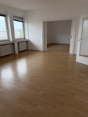 Wohnen mit Charakter: Großzügige Etagenwohnung in Kassel-West