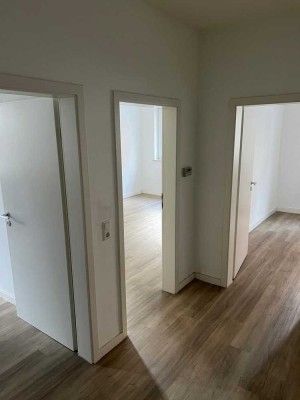 Attraktive Wohnung in begehrter Lage – Langobardenstraße 14, 70435 Stuttgart (Zuffenhausen)