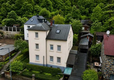 Stabiles Investment! Teilsaniertes Mehrfamilienhaus mit 3 Wohneinheiten im Tal entlang der Weißeritz
