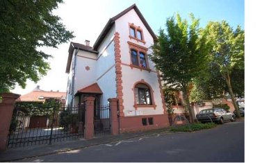 Wohnen im Jugendstilhaus - 1. Obergeschoß