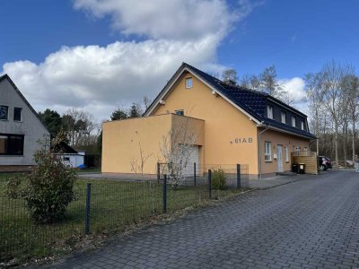 Gepflegte Doppelhaushälfte in Hannover-Lahe / 4-Zimmer / Garage / Balkon-Terrasse / Garten