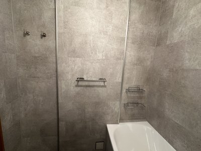 Provisionsfreie Wohnung mit Privatparkplatz. Erstbezug nach Sanierung
