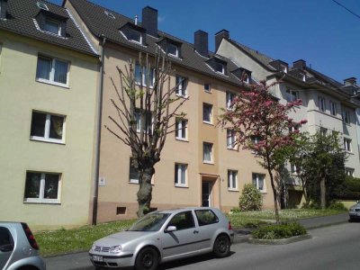 2-Zimmer-Wohnung mit großer Wohnküche und Balkon in Zentrumsnähe!