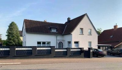 Zweifamilienhaus mit Garten, Terrasse und Top-Ausstattung