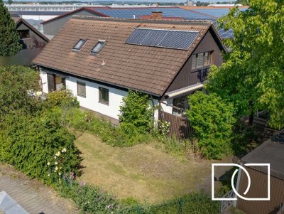 Ruhige Lage! Gepflegtes Einfamilienhaus mit großem Garten, ELW und optimaler Anbindung