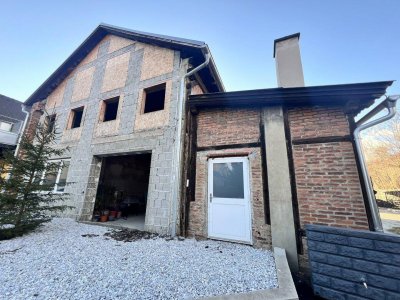 Verwirklichen Sie Ihre Ideen! 2 Wohnungen wären machbar...