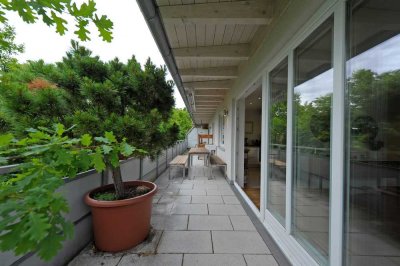 Traumhaft sonnige, ruhige, elegante 4 Raum DG Wohnung mit umlaufender Terrasse!