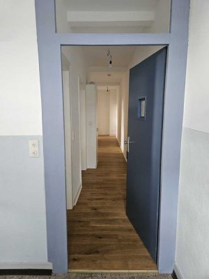 Helle 2-Zimmer Dachgeschosswohnung in Beiertheim-Bulach